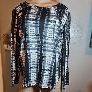 Chic Black and White Tie-Dye Blouse